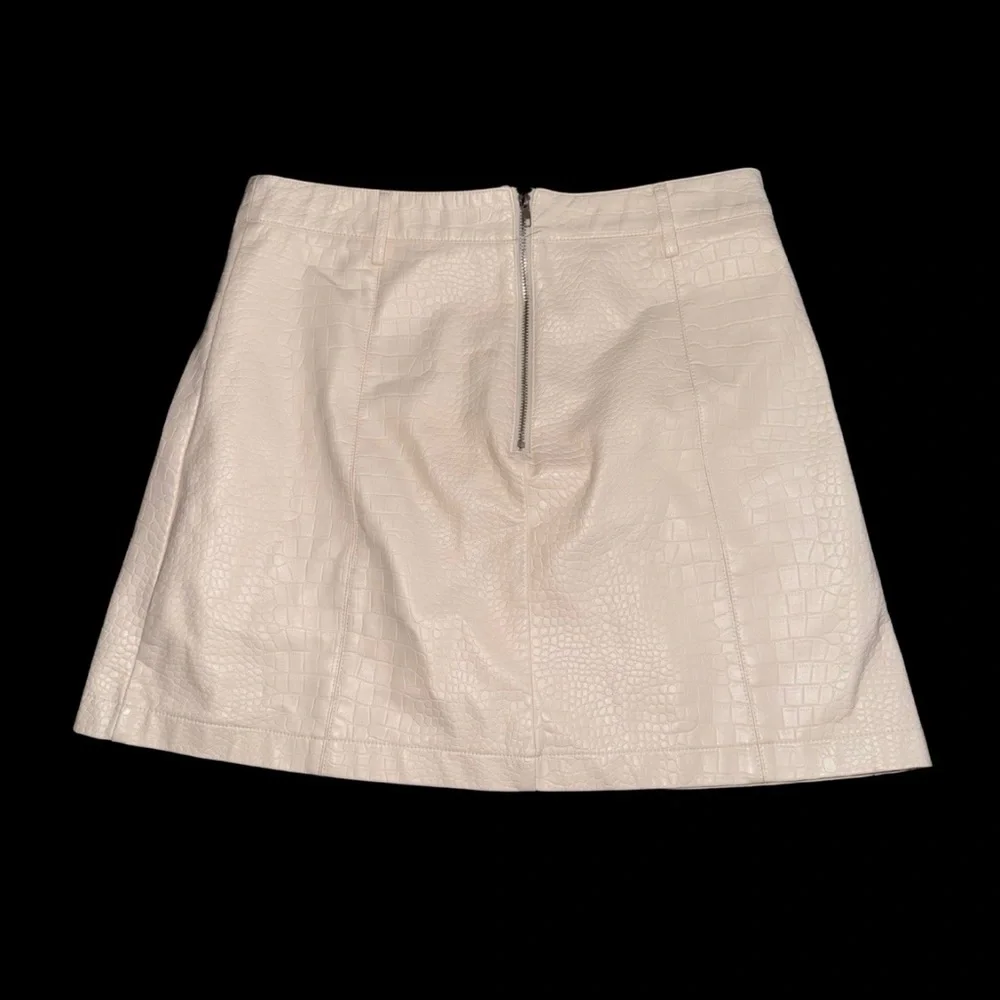 Cream Croc Mini Skirt Y2K Clubwear 2000s Party‎ Fit